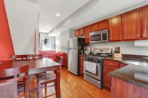 Image of Romantic Hot Tub Getaway, Walking Distance to Fells Point