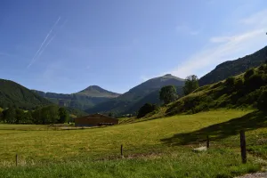 Image of Large gite (70m2) very clear, enclosed grounds (20a), for 2 people