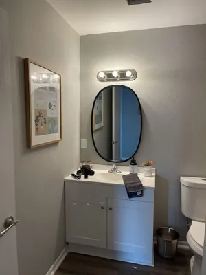 Image of The Mary Lou - Entire 2 Bedroom Apt in Quilt Town, USA