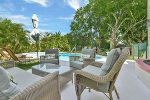 Image of Cozy Apartment 2 miles from the beach with Pool