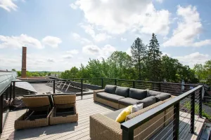 Image of Spacious Modern Luxurious Home in Linden Hills
