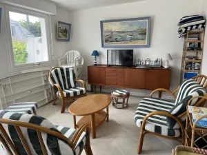 Image of dune house near beach