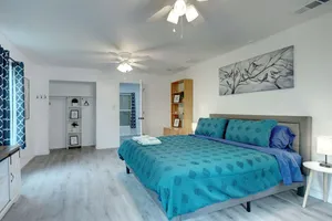Image of Step Into Paradise