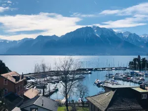 Image of YES this is the view 🤩 lakeside walk to Montreux - bus next door to all