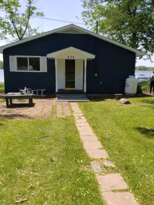 Image of Cozy and Quiet Lakefront Cottage on Huyck Lake