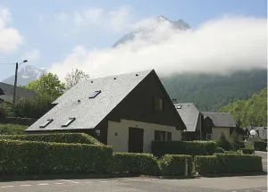 Image of Beautiful T3 in chalet for 6 people, 2 bedrooms, all comfort, private parking.