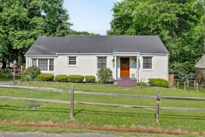 Image of Neighborhood Retreat, Large Yard, Fire Pit
