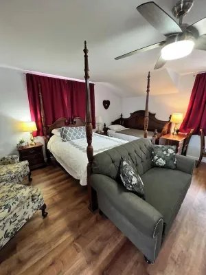 Image of Estate Guest Home—Upstairs, EV Charger on site