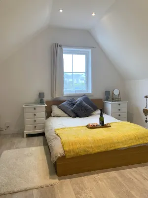 Image of Romantic hideaway, seconds away from Perran beach