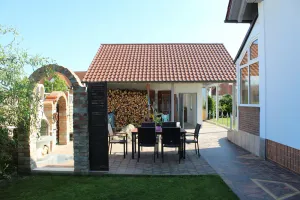 Image of House with winter garden and patio
