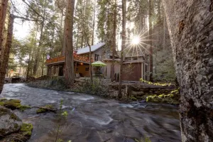 Image of Creekside Lodge Nestled in the Woods with Al Fresco Dining