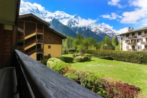 Image of Les Capucins - Calm - Mont-Blanc - Lake Gaillland