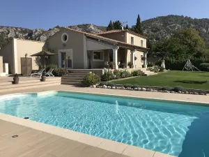 Image of In the heart of the luberon, character villa with swimming pool