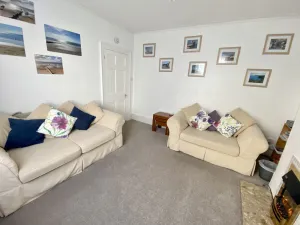 Image of SUNNYDECK, Close to beach, town & estuary. Free WiFi. Parking off road. Sleeps 2