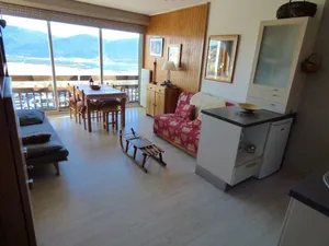 Image of Large studio cabin, ski slopes, 5 people, parking, WIFI