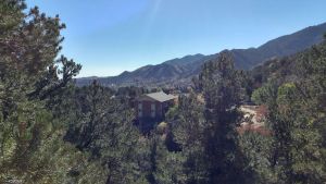 Image of Waltons Mountain Lodge with large HOT TUB