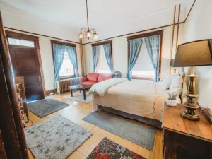 Image of Garden Suite · Charming Suite in Historic Home w\/ Private Garden