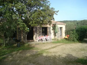Image of detached house in the countryside 9km from the sea