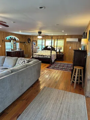 Image of The Cozy Cute Rustic Lodge close to everything. Clean & Spacious- Fire Pit.