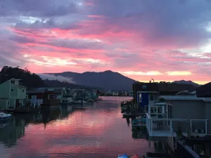 Image of Exquisite 3-bedroom 3-bath 3-deck floating home in Sausalito