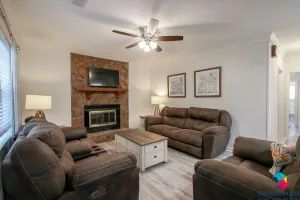 Image of Spacious Home In Richmond Hill, Pet Friendly W- King Bed