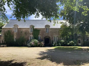 Image of 17th century property between the pink granite coast and Lannion, apartment 70m2