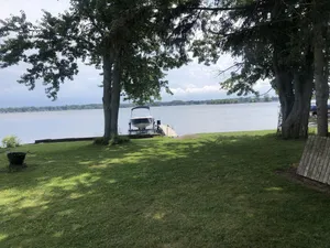 Image of Quiet property on lake Oneida