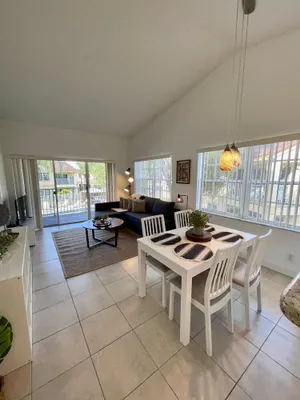 Image of Come cozy up in this modern, bright and airy West Boca Raton apartment