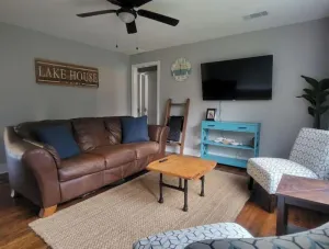 Image of The Lake House on Mary