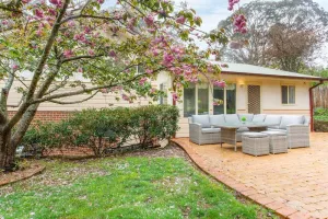 Image of Stunning Katoomba Home with Lush Garden&Playground