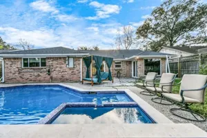 Image of NASA 4BR Escape HeatedPool HotTub and Daybed