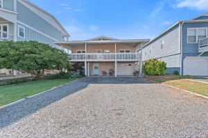 Image of \"Beach Nuts\" 5 Bedroom, 3 Bathroom Oceanfront home.