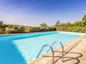 Image of Quiet holiday home with shared pool