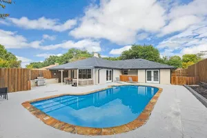 Image of Gorgeous Sunny Home for Big Groups w\/ Private Pool