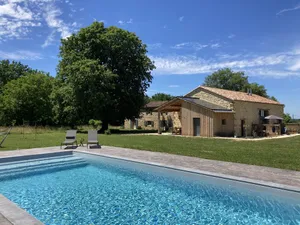 Image of Romantic holiday accommodation sleeps 4, with shared swimming pool in Dordogne