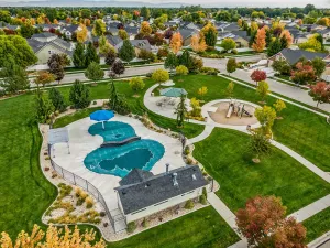 Image of Beautiful Home with HOT TUB, COMMUNITY POOL & GAME ROOM.