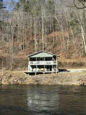 Image of English River Cottage Tuckasegee River 15 minutes away from Cherokee