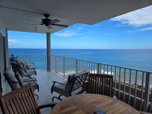 Image of 🌴Absolute oceanfront getaway. Nicely upgraded and well equipped🌴