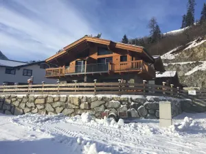 Image of Lovely Lodge with Sunday arrival and departure