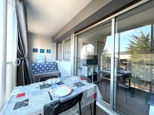 Image of Sète: 2 pièces à 200m plage, parking & loggia - FR-1-338-11