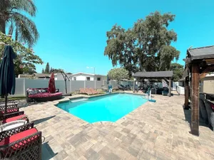 Image of Ultimate Family Fun: Pool, Theater, 6 Miles-Beach