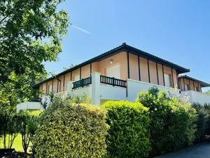 Image of Appartement F2 à Cambo-les-Bains avec piscine, proche thermes, terrasse et parking - FR-1-495-36