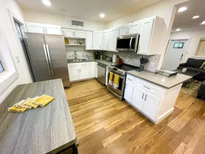 Image of Elegant Apartment Centrally Located Near EdenAcres