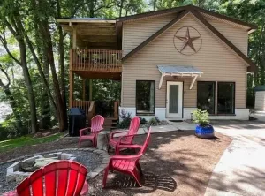 Image of 3-BDR Direct Waterfront Cottage