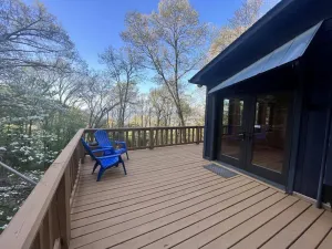 Image of Mountainside Retreat With a hot tub