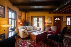 Image of Pristine Custom Cottage, Grand Piano, Massage Studio on Site