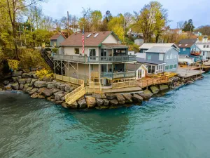 Image of Sea Breeze Lakefront Cottage Steps to Hiking, Beach, Boat launch, Amusement Park