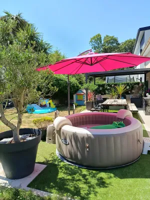 Image of House with jacuzzi, ideal for families