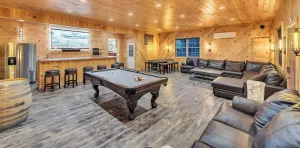 Image of 6 Bedrooms + Hot Tub  + Game Room + Movie Theater