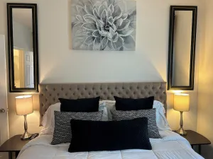 Image of Nice one bedroom apartment for short getaways or temporary housing w\/ fast WiFi